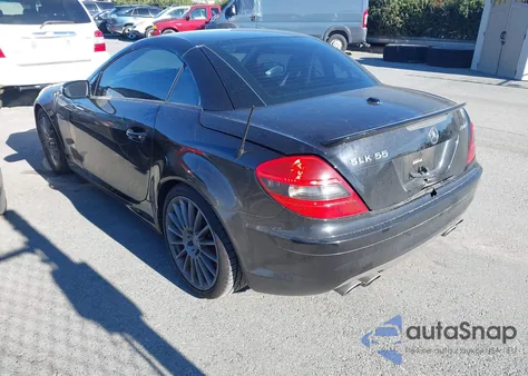 2007 Mercedes-Benz Slk 55 Amg z USA, uszkodzony, nr VIN WDBWK73F47F147487